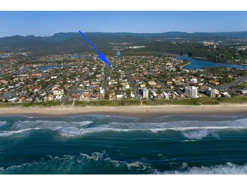 43 Twenty Sixth Avenue, Palm Beach QLD 4221