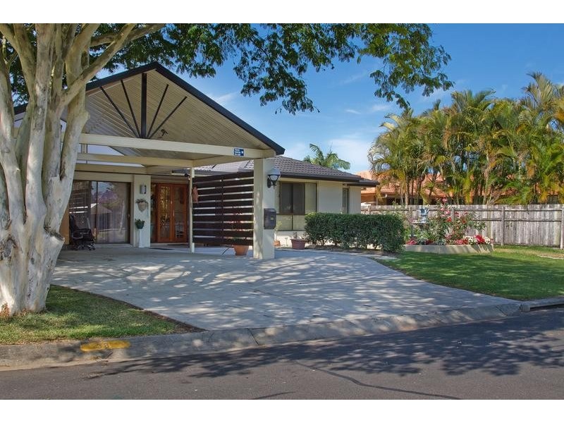 38 Mainsail Street, Currumbin Waters QLD 4223