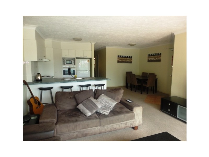 11/1028-1030 Gold Coast Highway, Palm Beach QLD 4221