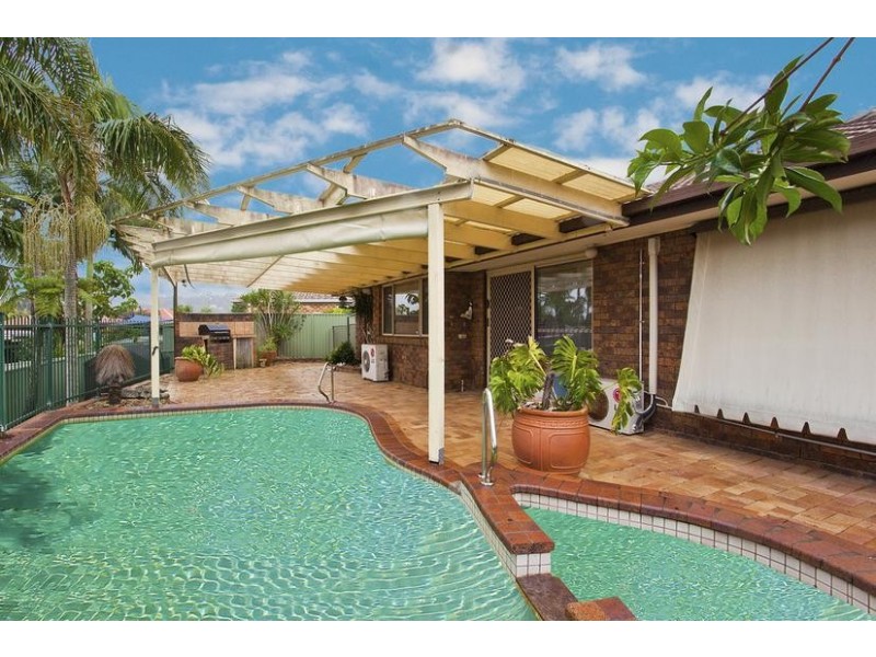 14 Bernoth Street, Currumbin Waters QLD 4223