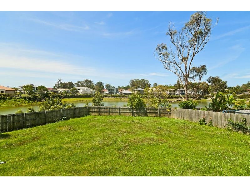 31 Brier Crescent, Varsity Lakes QLD 4227