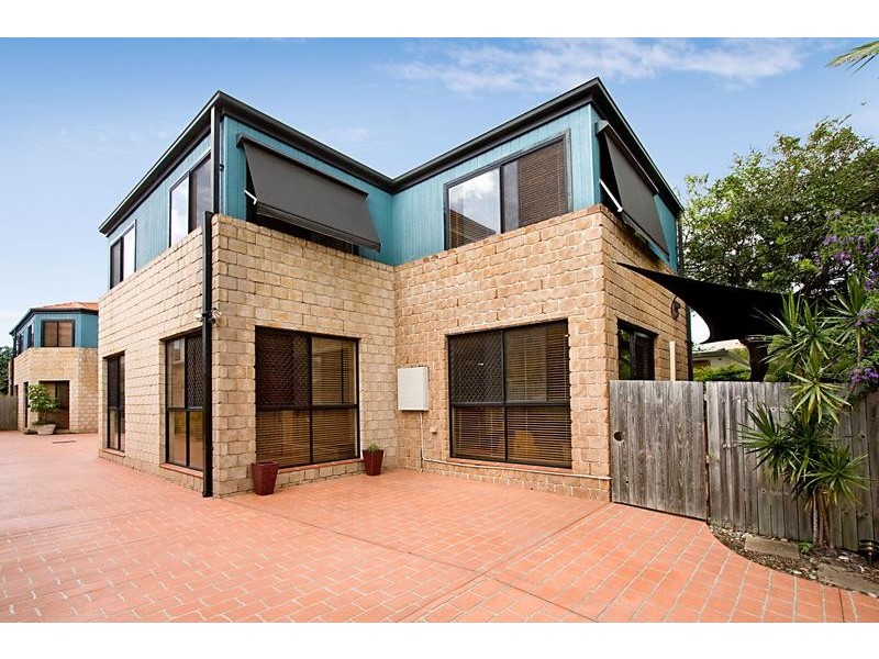 1/57 Albion Avenue, Miami QLD 4220