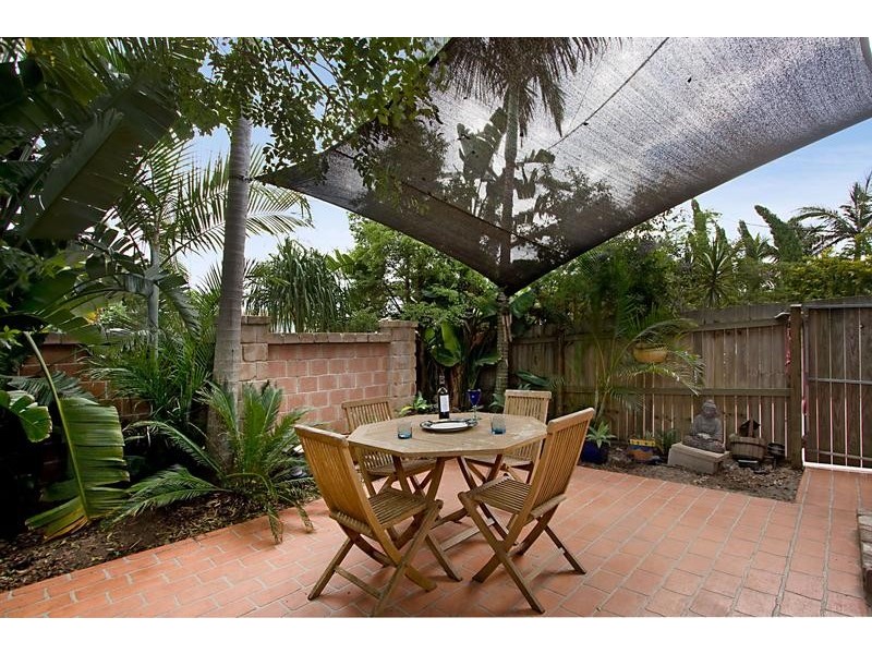 1/57 Albion Avenue, Miami QLD 4220