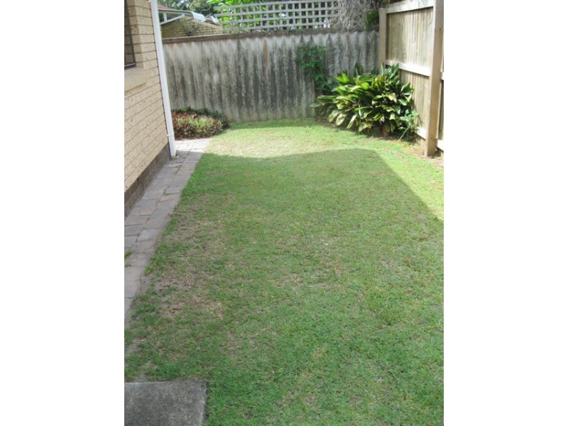 2/19 Walker Avenue, Palm Beach QLD 4221