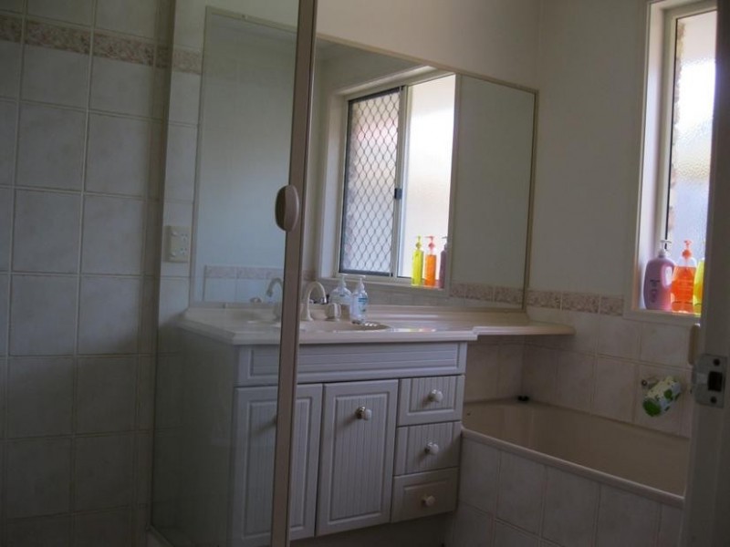 2/18 Randwick Court, Varsity Lakes QLD 4227