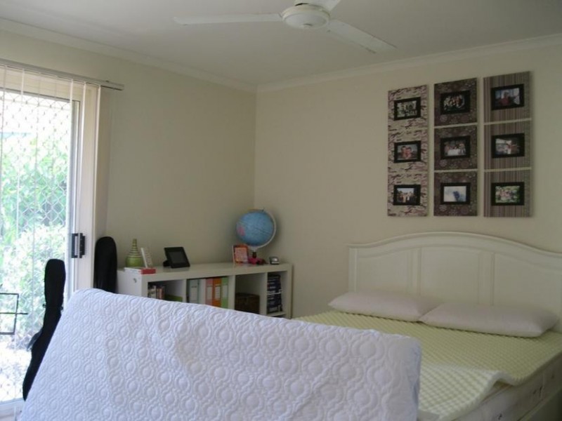 2/18 Randwick Court, Varsity Lakes QLD 4227