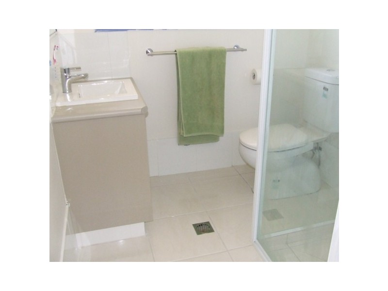 66 Avocado Street, Elanora QLD 4221