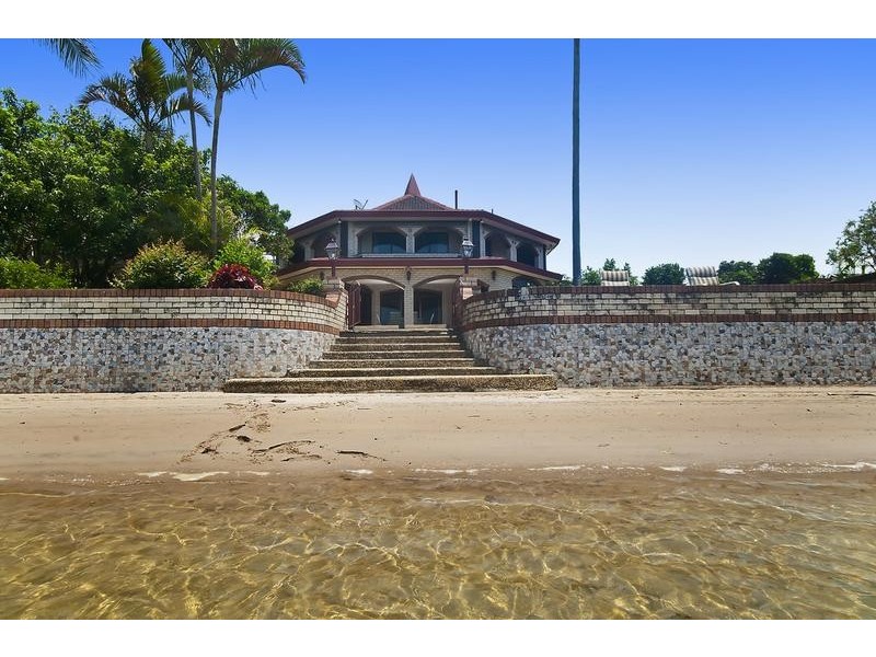 82 Mallawa Drive, Palm Beach QLD 4221