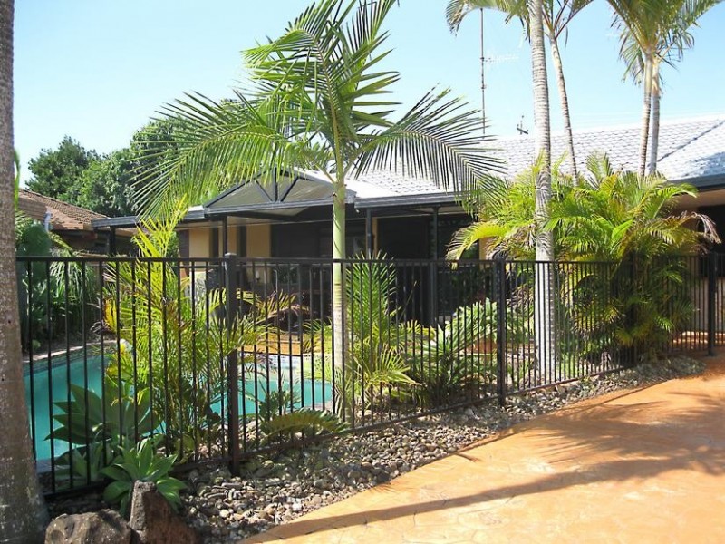 21 Barkyla Place, Palm Beach QLD 4221
