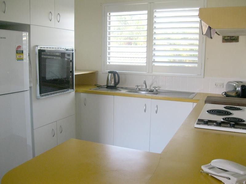 8/2 Twenty Eighth Avenue, Palm Beach QLD 4221