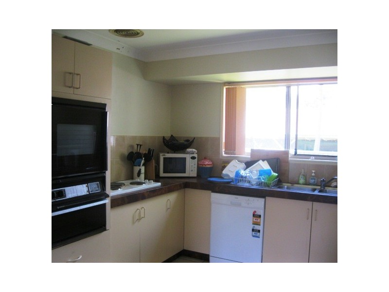 61 Avocado Street, Elanora QLD 4221