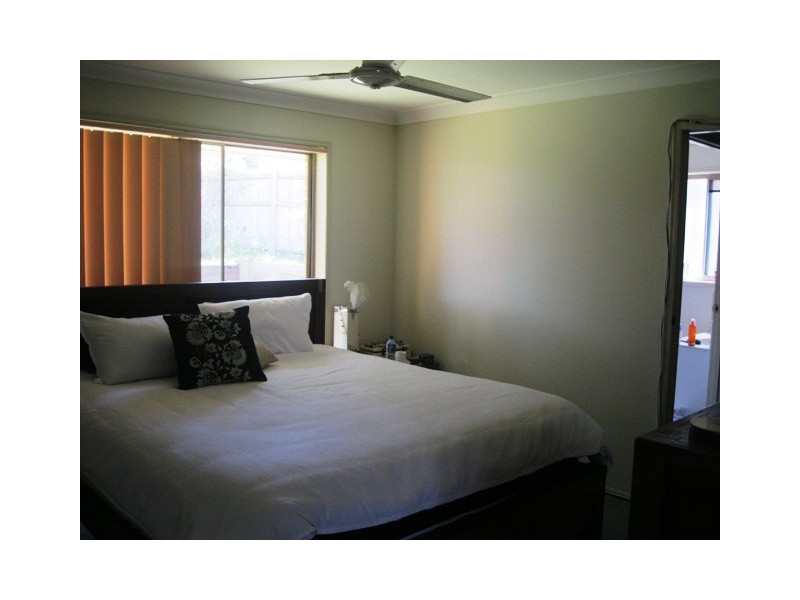 61 Avocado Street, Elanora QLD 4221