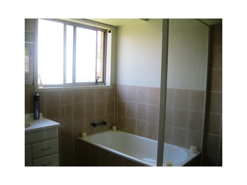 61 Avocado Street, Elanora QLD 4221