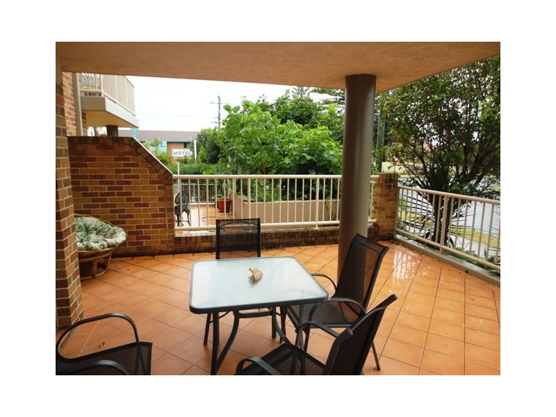 2/1260 Gold Coast Highway, Palm Beach QLD 4221