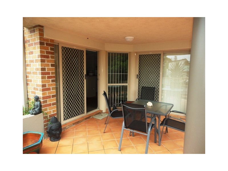 2/1260 Gold Coast Highway, Palm Beach QLD 4221