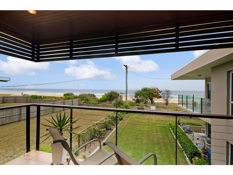4/2c Twenty Seventh Avenue, Palm Beach QLD 4221