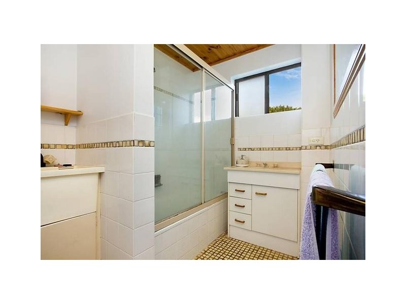 9/3 Lind Avenue, Palm Beach QLD 4221