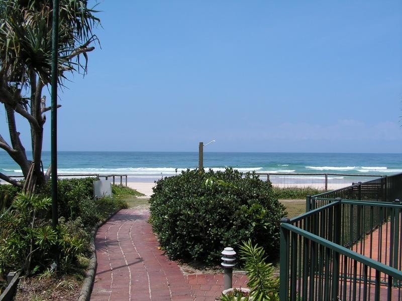 9/47 Teemangum Street, Currumbin QLD 4223