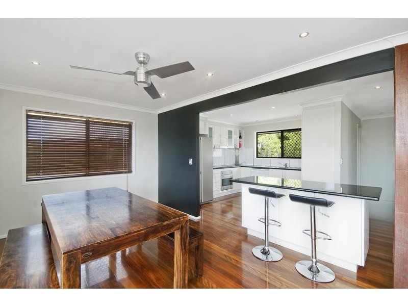 9 Barklya Place, Palm Beach QLD 4221
