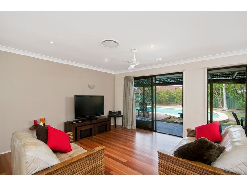 10 Ling Place, Palm Beach QLD 4221