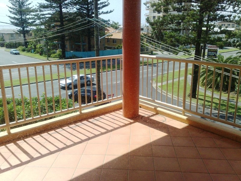 8/1260 Gold Coast Highway, Palm Beach QLD 4221