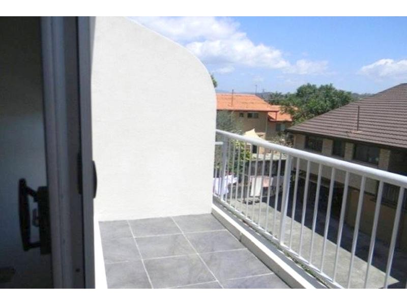 4/6 Nalla Court, Palm Beach QLD 4221