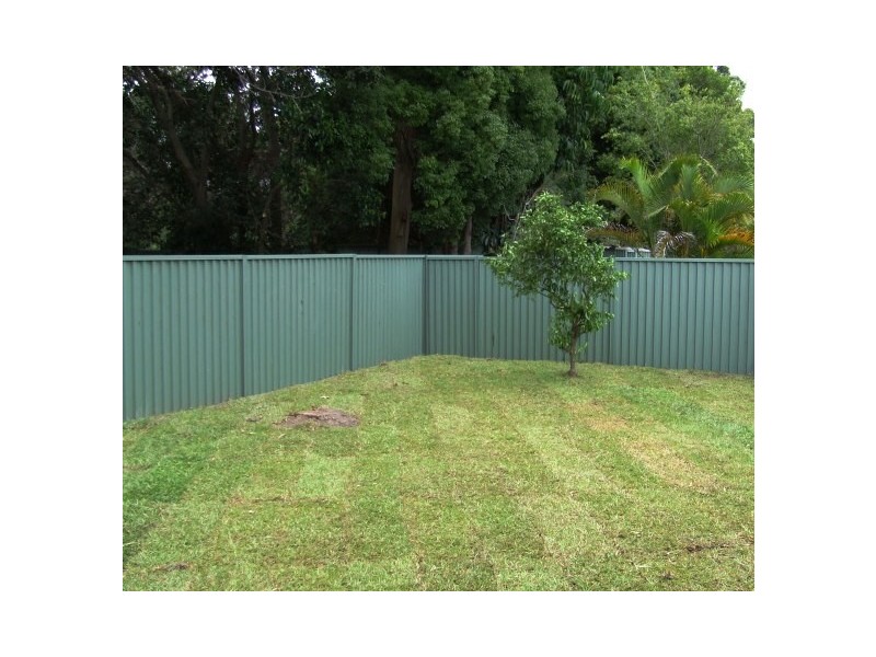 5B Blackwood Place, Palm Beach QLD 4221