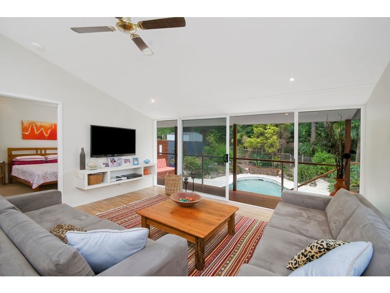 16 Alpha Avenue, Currumbin QLD 4223