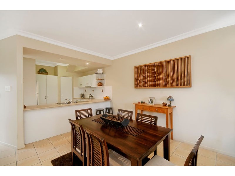 2/47 Third Avenue, Palm Beach QLD 4221