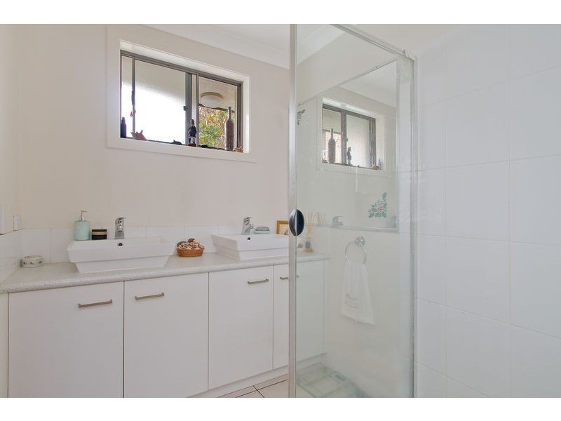 2/5 Parnki Parade, Palm Beach QLD 4221