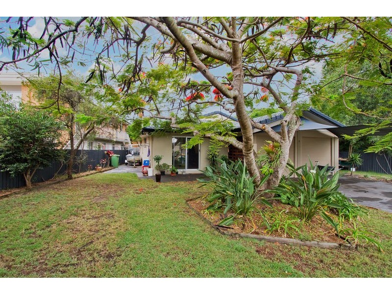2/5 Parnki Parade, Palm Beach QLD 4221
