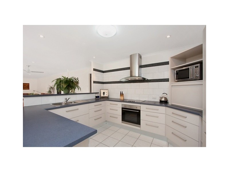 15 Bergamont Street, Elanora QLD 4221