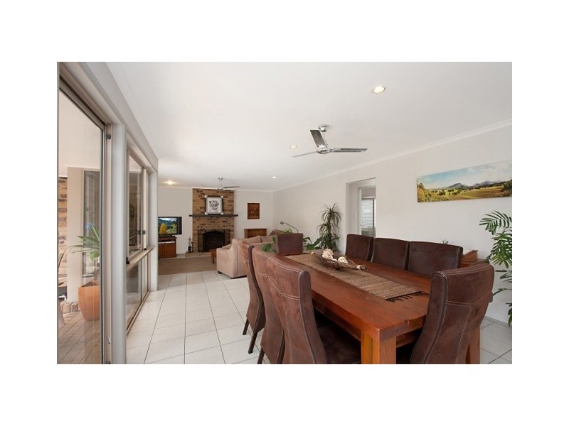 15 Bergamont Street, Elanora QLD 4221