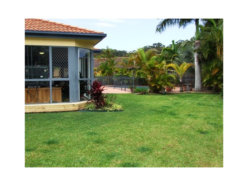 3 Neeson Place, Currumbin Waters QLD 4223