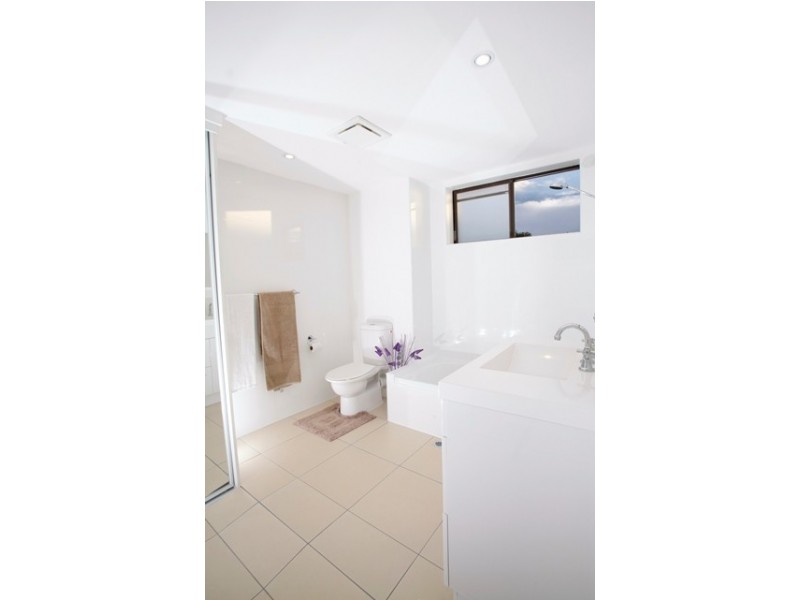 1/7 Nyrang Street, Palm Beach QLD 4221