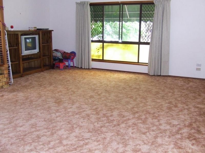 33 Tatha Avenue, Palm Beach QLD 4221