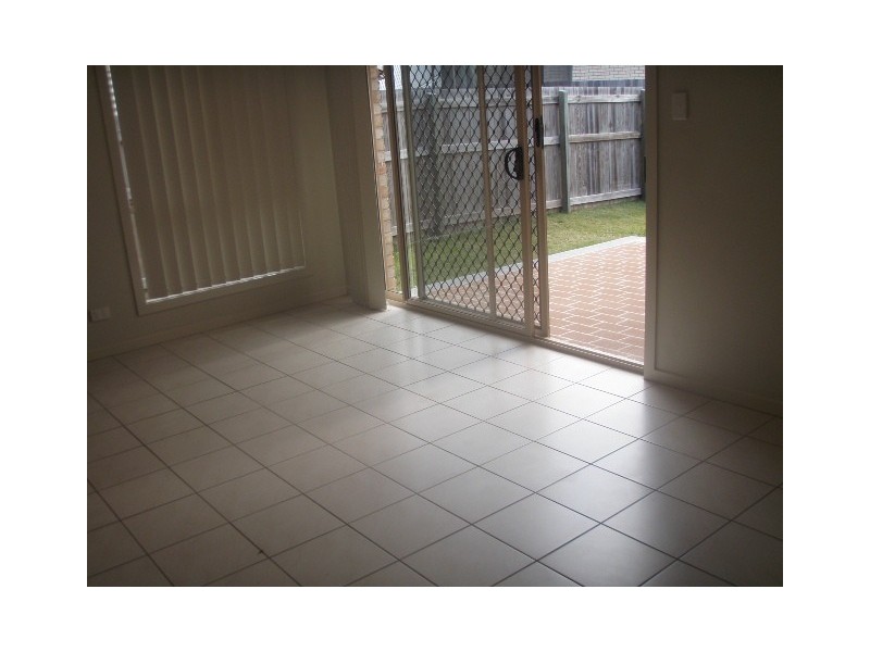 10 Moorhen Street, Coomera QLD 4209