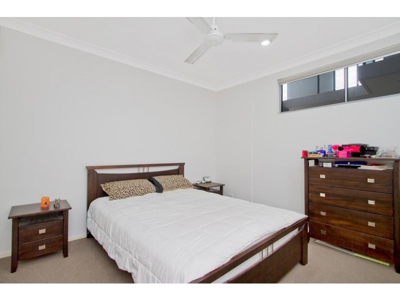 2/10 Tallebudgera Drive, Palm Beach QLD 4221