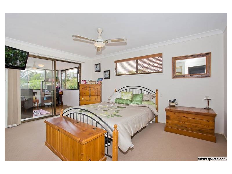 183 K P McGrath Drive, Elanora QLD 4221