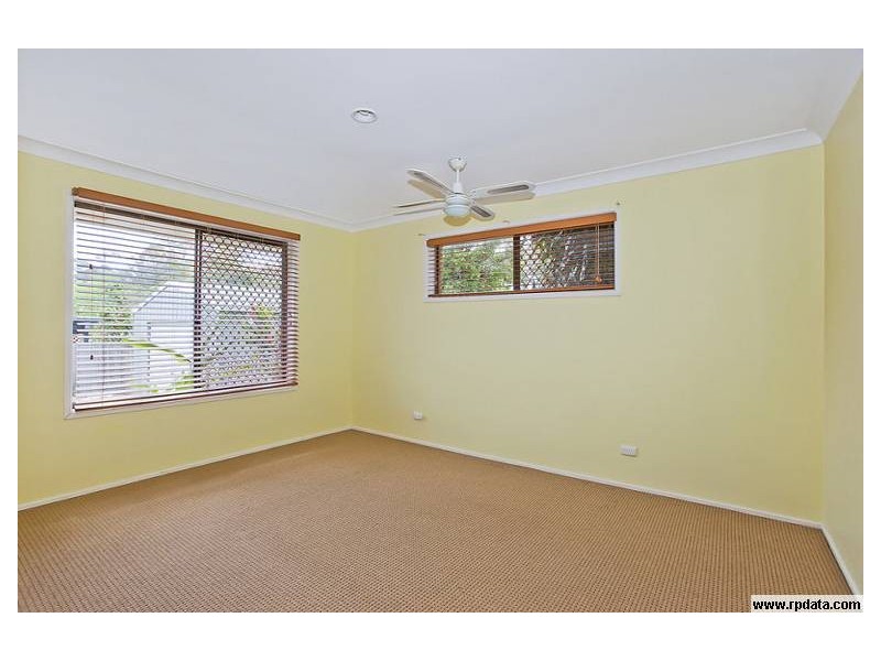 183 K P McGrath Drive, Elanora QLD 4221