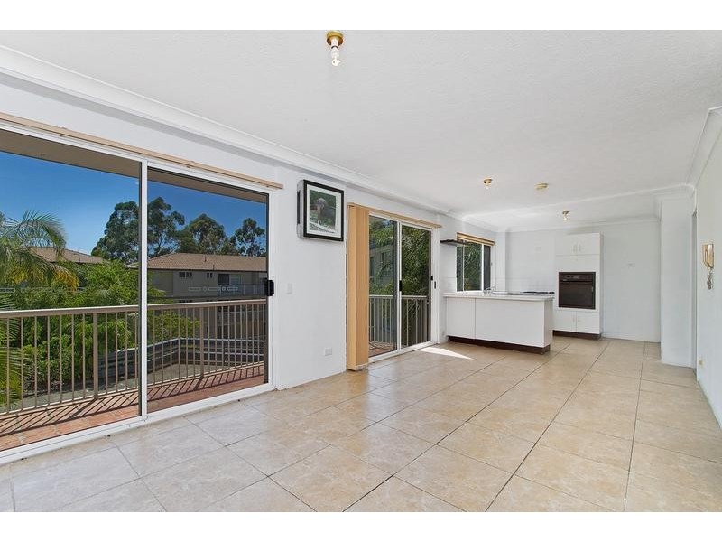 8/32 Alinjarra Drive, Tugun QLD 4224