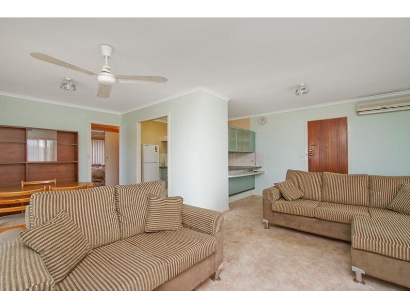 4/2 Twenty Sixth Avenue, Palm Beach QLD 4221