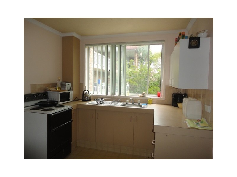 4/5 Rolan Court, Palm Beach QLD 4221