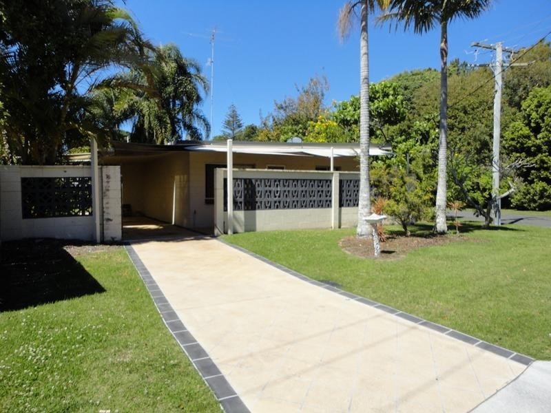 20 Merauke Avenue, Palm Beach QLD 4221