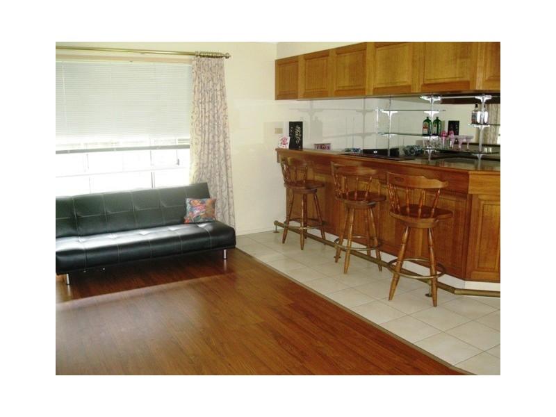 7 Rottnest Court, Elanora QLD 4221