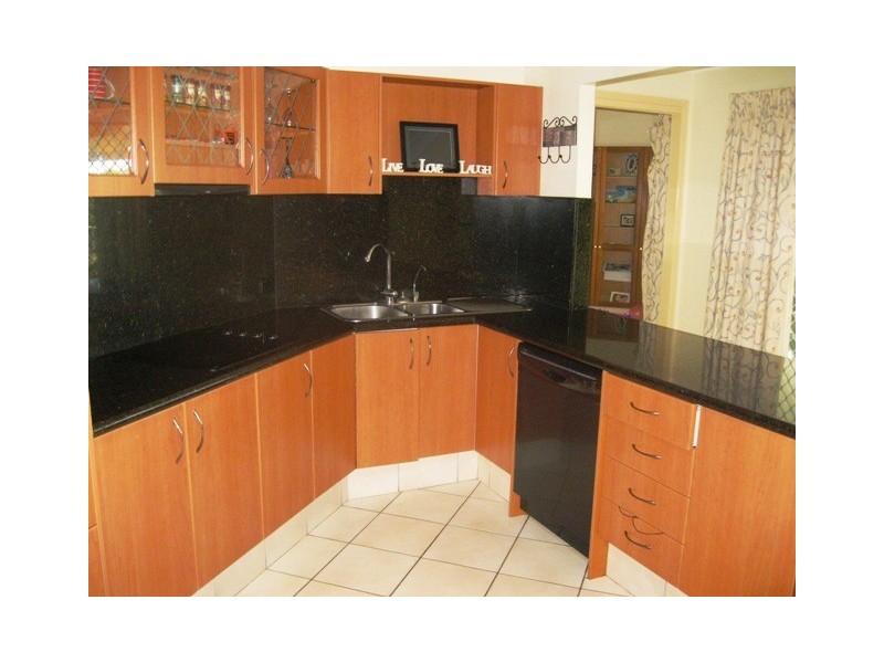 7 Rottnest Court, Elanora QLD 4221
