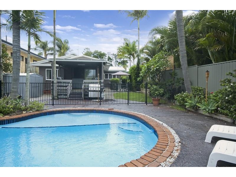 28 Diana Avenue, Burleigh Heads QLD 4220
