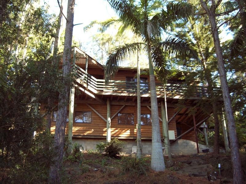 10 Tammin Place, Elanora QLD 4221