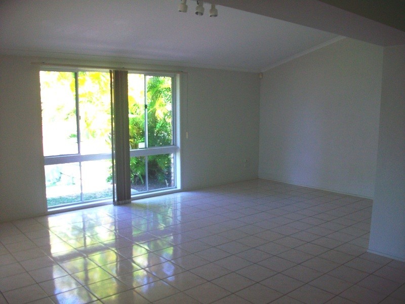 48 Angelica Street, Elanora QLD 4221