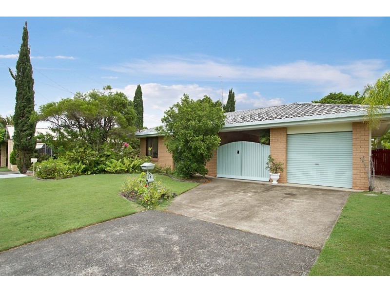 4 Parnki Parade, Palm Beach QLD 4221